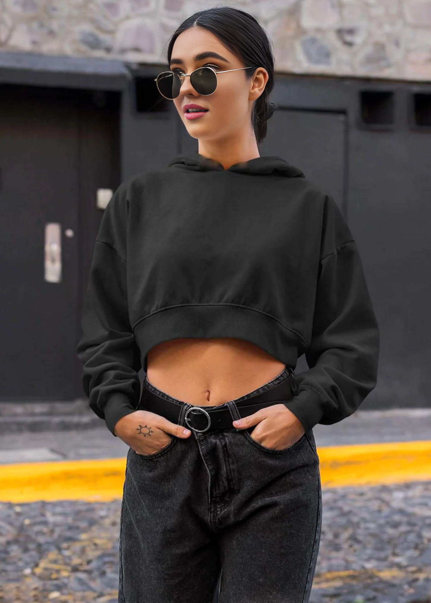 Croptop Hoodie - Jett Black